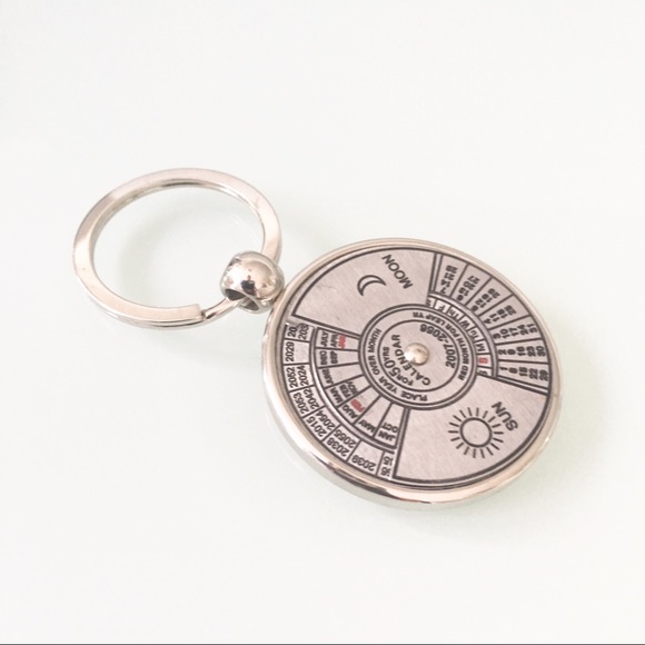 50 Year Perpetual Calendar Keychain - Picture 3 of 8